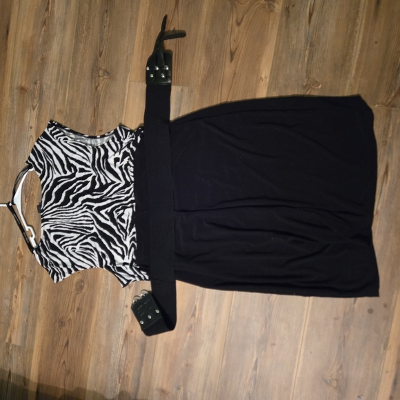 Bisou Bisou Black and White Sheath Dress Cap Sleeve Crew Neck - Picture 3 of 6